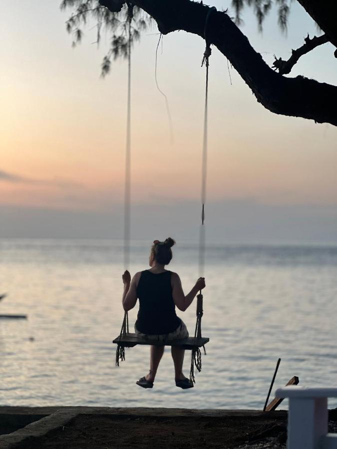 Formosa Beach Club & Bungalow Gili Air Bagian luar foto